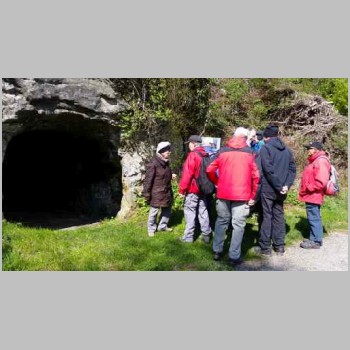 20170420_20.04.17 TWI Wanderung Illnau - Winti-kemptal_P1030137-20170420_111752-small.jpg